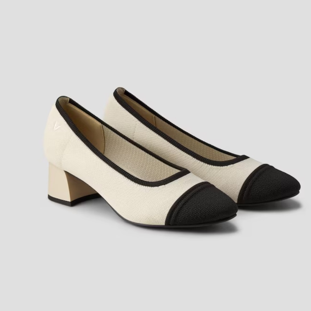 Vivaia round toe chunky heel (Julia 1.0)